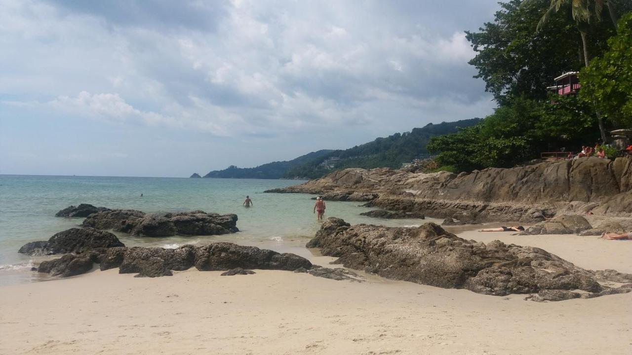 芭东帕拉贡水疗度假村【SHA Plus+】 Patong 外观 照片 Beach at the resort