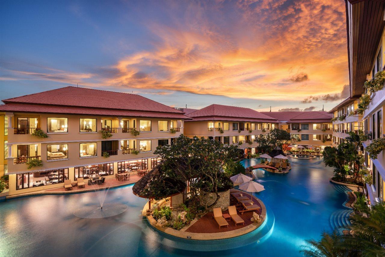 芭东帕拉贡水疗度假村【SHA Plus+】 Patong 外观 照片 The Royal Paradise Hotel & Spa